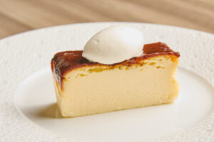しっとり濃厚バスクチーズケーキ